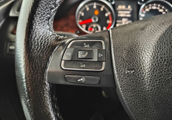 Подержанный автомобиль Volkswagen Passat CC 2009 года (14 фото)