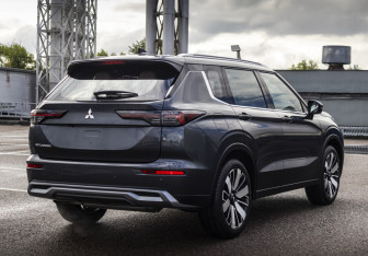 Новый Mitsubishi Outlander 2025 (5 фото)