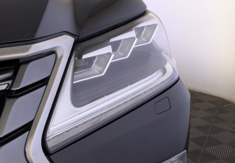 Подержанный автомобиль Lexus LX 2021 года (11 фото)