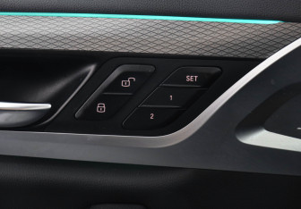 Подержанный автомобиль BMW X3 2020 года (19 фото)