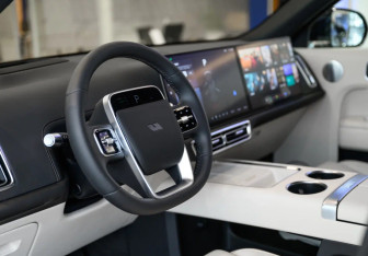 Новый LiXiang L9 2025 (6 фото)