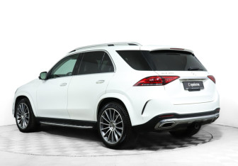 Подержанный автомобиль Mercedes-Benz GLE 2021 года (7 фото)