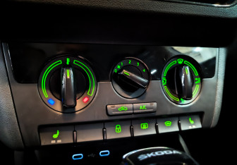 Подержанный автомобиль Skoda Rapid Liftback 2021 года (24 фото)