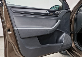 Подержанный автомобиль Skoda Rapid Liftback 2021 года (19 фото)