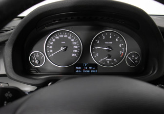 Подержанный автомобиль BMW X3 2014 года (12 фото)