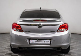 Подержанный автомобиль Opel Insignia Liftback 2012 года (6 фото)