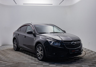 Подержанный автомобиль Chevrolet Cruze Sedan 2009 года (3 фото)