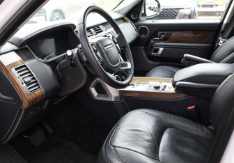 Подержанный автомобиль Land Rover Range Rover Evoque 2019 года (17 фото)