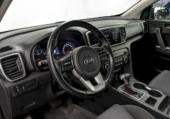 Подержанный автомобиль Kia Sportage 2021 года (13 фото)