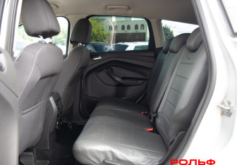 Подержанный автомобиль Ford Kuga 2014 года (8 фото)