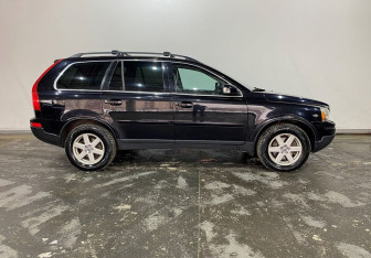Подержанный автомобиль Volvo XC90 2009 года (8 фото)