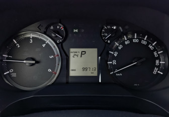 Подержанный автомобиль Toyota Land Cruiser Prado 2019 года (16 фото)