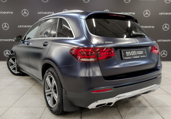 Подержанный автомобиль Mercedes-Benz GLC Coupe 2021 года (7 фото)
