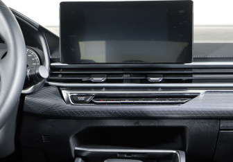 Подержанный автомобиль Geely Emgrand 2023 года (15 фото)