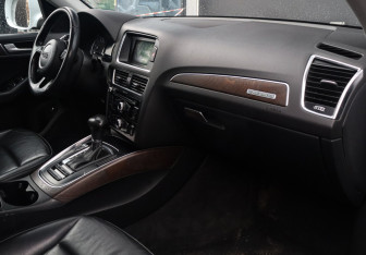 Подержанный автомобиль Audi Q5 2014 года (9 фото)