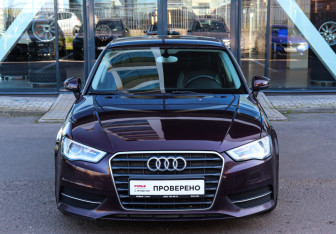 Подержанный автомобиль Audi A3 Hatchback 2014 года (2 фото)