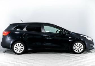 Подержанный автомобиль Kia Ceed Wagon 2016 года (4 фото)