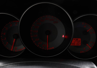 Подержанный автомобиль Mazda 3 Sedan 2007 года (11 фото)