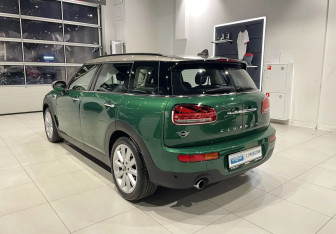 Подержанный автомобиль MINI Clubman Wagon 2021 года (6 фото)