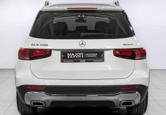 Подержанный автомобиль Mercedes-Benz GLB 2021 года (6 фото)