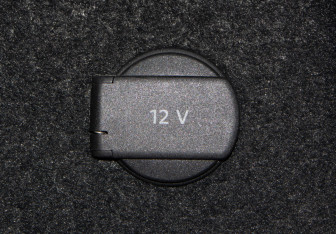 Подержанный автомобиль Audi e-tron 2021 года (36 фото)