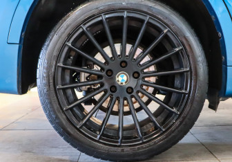 Подержанный автомобиль BMW X6 2019 года (31 фото)