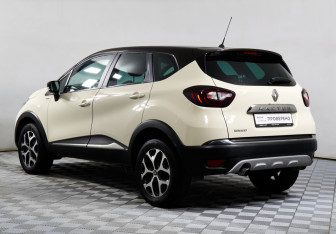Подержанный автомобиль Renault Kaptur 2018 года (7 фото)
