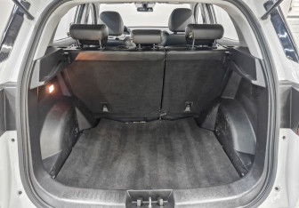 Подержанный автомобиль Chery Tiggo 4 2022 года (10 фото)