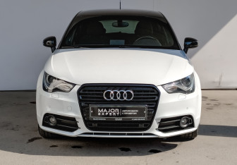 Подержанный автомобиль Audi A1 2012 года (2 фото)