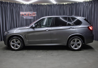 Подержанный автомобиль BMW X5 2016 года (8 фото)