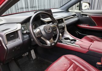 Подержанный автомобиль Lexus RX 2018 года (16 фото)