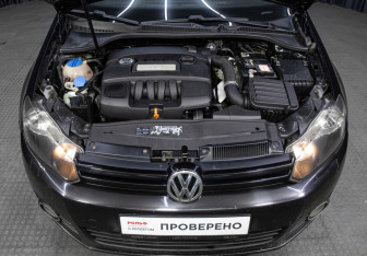 Подержанный автомобиль Volkswagen Golf Hatchback 2010 года (9 фото)