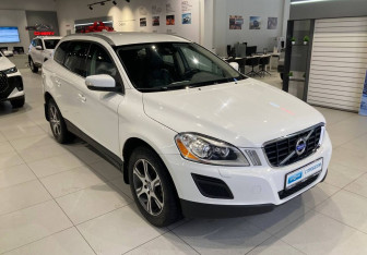 Подержанный автомобиль Volvo XC60 2012 года (3 фото)