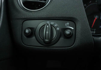 Подержанный автомобиль Ford Mondeo Sedan 2014 года (17 фото)