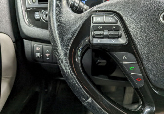 Подержанный автомобиль Kia Ceed Hatchback 2015 года (26 фото)