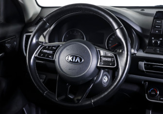 Подержанный автомобиль Kia Seltos 2021 года (13 фото)