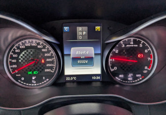 Подержанный автомобиль Mercedes-Benz GLC AMG 2017 года (13 фото)