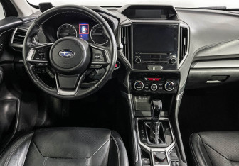 Подержанный автомобиль Subaru Forester Suv 2019 года (12 фото)