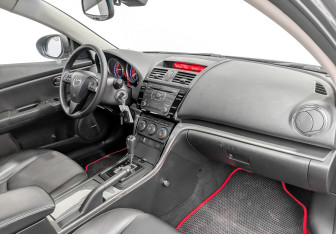 Подержанный автомобиль Mazda 6 Sedan 2011 года (11 фото)