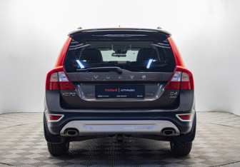 Подержанный автомобиль Volvo XC70 2013 года (4 фото)