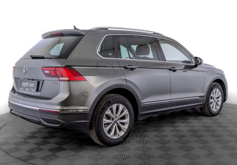 Подержанный автомобиль Volkswagen Tiguan 2021 года (5 фото)