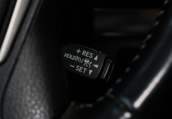 Подержанный автомобиль Toyota Land Cruiser Suv 2019 года (15 фото)