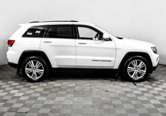 Подержанный автомобиль Jeep Grand Cherokee 2013 года (4 фото)