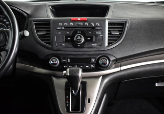Подержанный автомобиль Honda CR-V 2013 года (6 фото)
