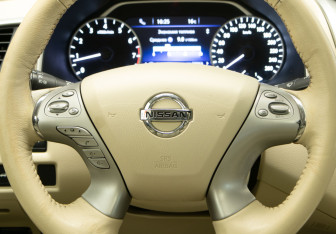 Подержанный автомобиль Nissan Murano Suv 2017 года (10 фото)