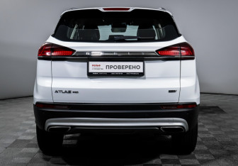 Подержанный автомобиль Geely Atlas Pro 2024 года (6 фото)