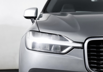 Подержанный автомобиль Volvo XC60 2019 года (24 фото)