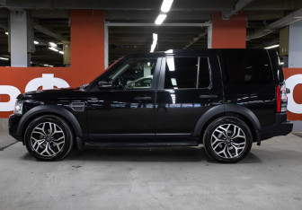Подержанный автомобиль Land Rover Discovery 2014 года (8 фото)