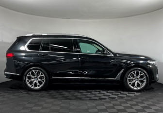 Подержанный автомобиль BMW X7 2019 года (6 фото)