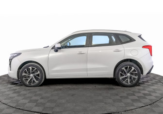 Подержанный автомобиль Haval Jolion 2023 года (8 фото)